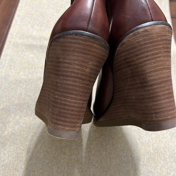❤️Lucky Brand leather Ankle Bootie - Picture 3 of 8